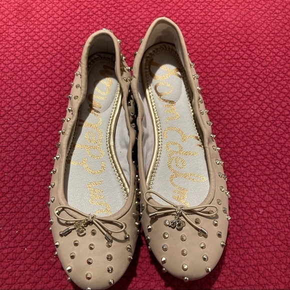 SAM EDELMAN Sz 7 Ballerina Golden  Studs Studded Flats - Picture 2 of 8